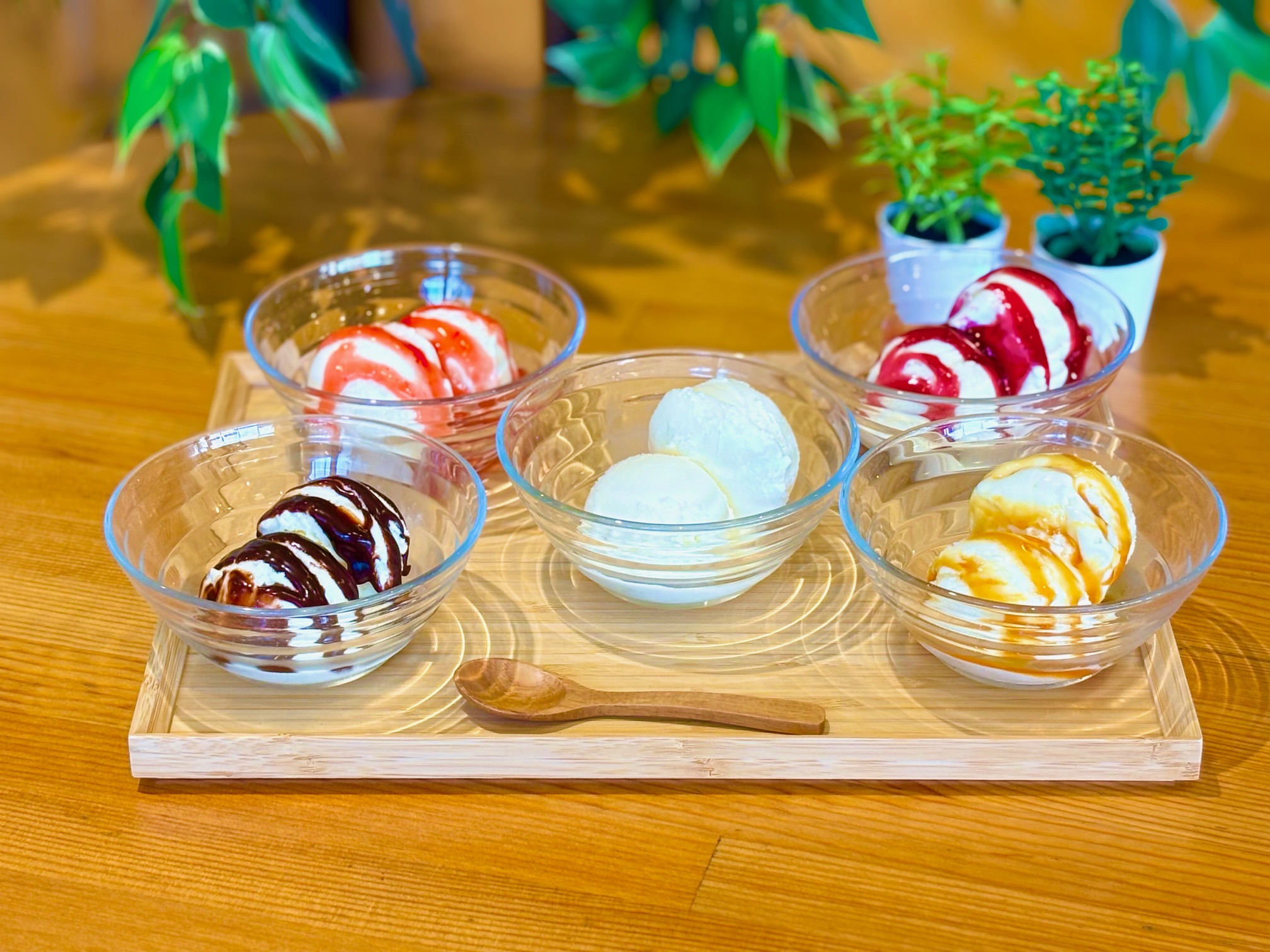 アイスクリーム(選べるソース)